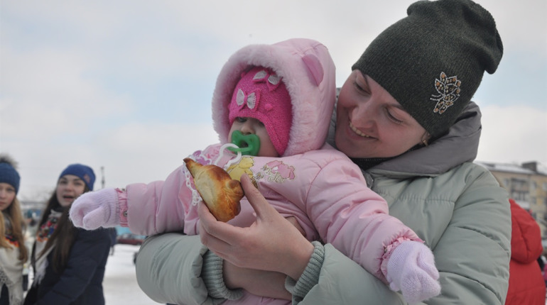 Мамо, обійми. Поради психолога, як порозумітись із дітьми різного віку