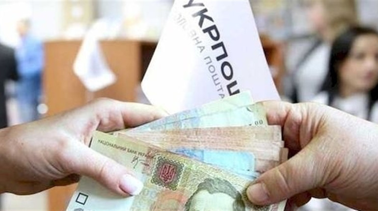 Співробітник пошти в Одесі крав пенсії подружжя, яке було закордоном