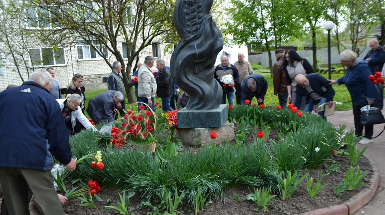 У Глухові вшанували ліквідаторів аварії на ЧАЕС та всіх постраждалих внаслідок катастрофи