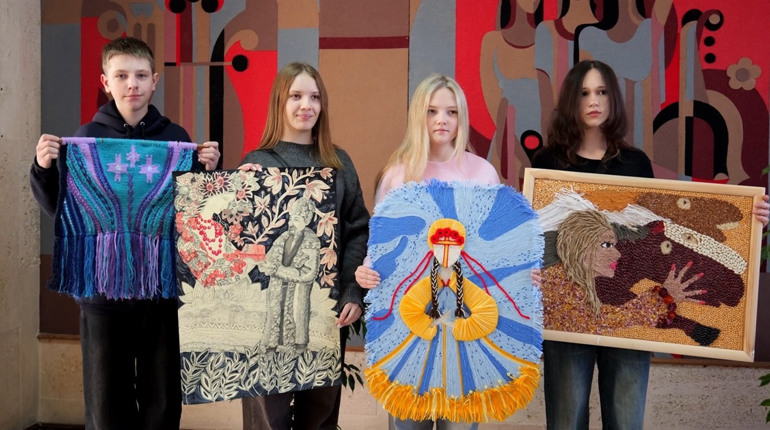 Юні шосткинські художники підкорили обласний етап престижного конкурсу