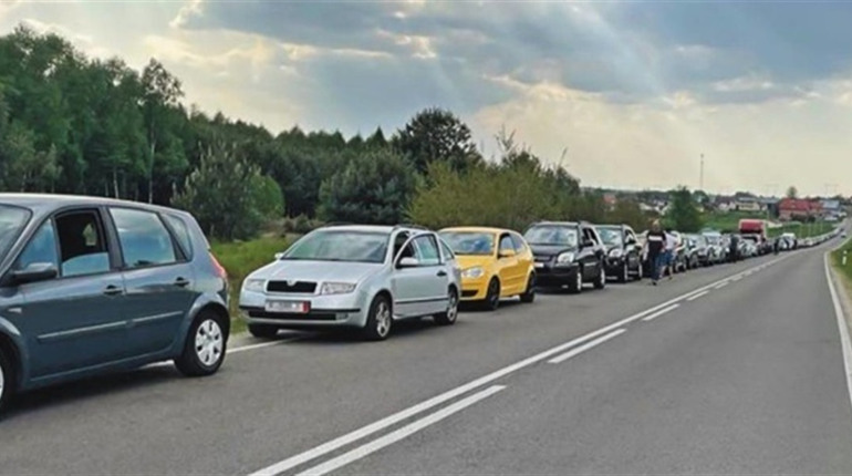 30 вересня: росіяни обстріляли мирну колону, яка прямувала з Запоріжжя на Херсонщину