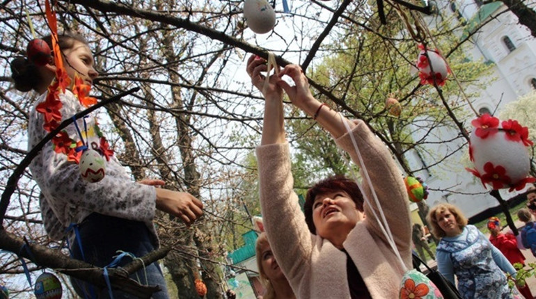 Станьте співавтором "Великоднього Дерева Незламності"!