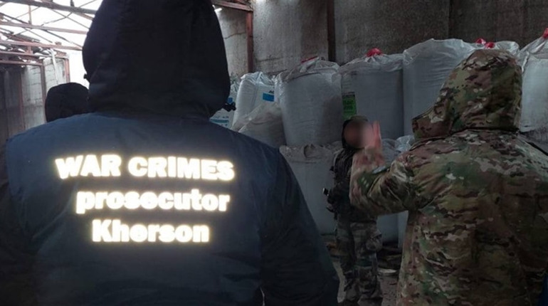На Херсонщині окупанти перед втечею розграбували сільськогосподарське підприємство