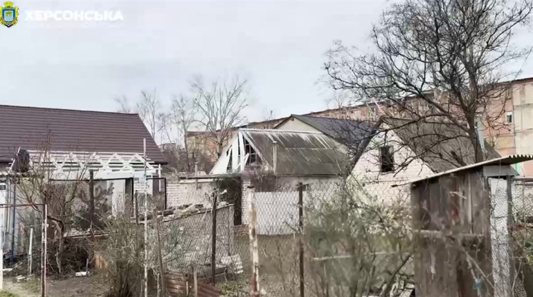 На Херсонщині армія рф завдала ударів по критичній та соціальній інфраструктурі, житловим кварталам