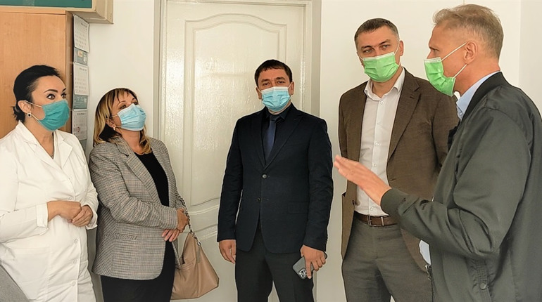 «Дистанційка — не тиск на вчителів» — заступник голови ОДА про низький темп вакцинації на Сарненщині