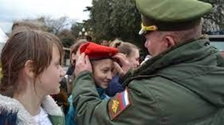 Викрадених з Херсонщини дітей везуть до Сибіру, Тамбова і на Магадан для "перевиховання"
