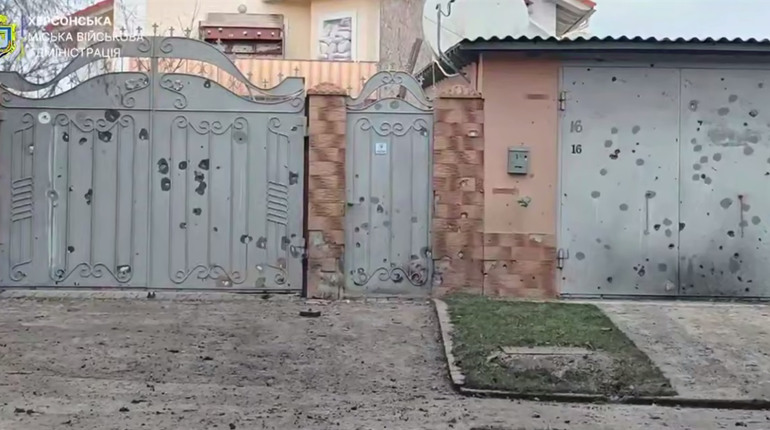 Окупанти на Херсонщині завдали удари по житлових кварталах, критичній та соціальній інфраструктурі