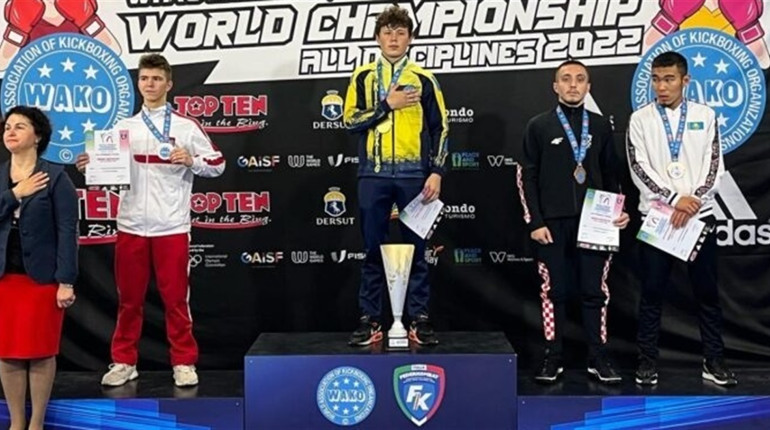 Студент уманського вишу виборов золото на Чемпіонаті Світу з кікбоксингу WAKO