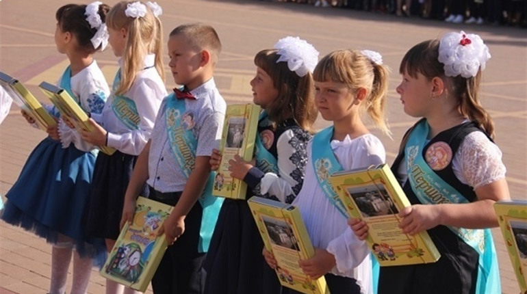 Стало відомо, скільки коштів потратили на підготовку шкіл Калинівської ОТГ до навчального року