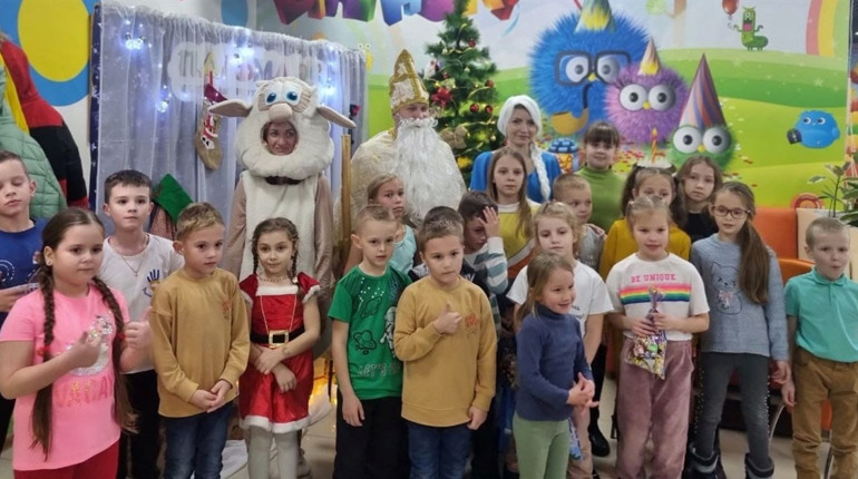 У Вараській громаді провели благодійний проєкт «Добро без меж» для дітей військовослужбовців