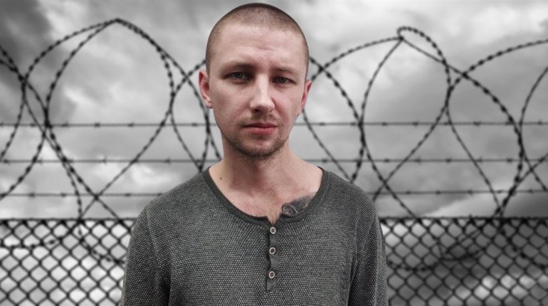 Допомагав у Херсоні тим, хто в біді: волонтера з інвалідністю росіяни засудили до 16 років колонії
