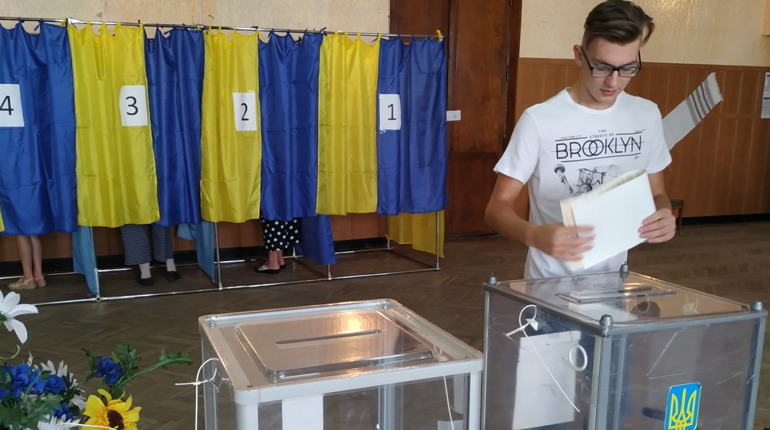 Кіцманчанин проголосував уперше і розповів про свої враження та очікування