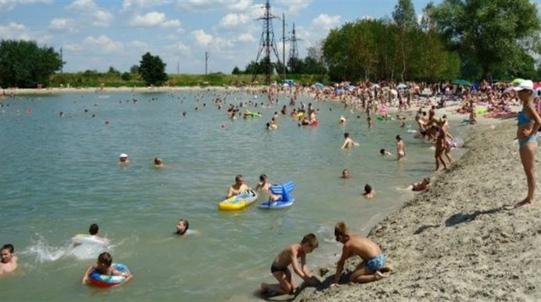 Безпечний відпочинок на воді: що потрібно знати