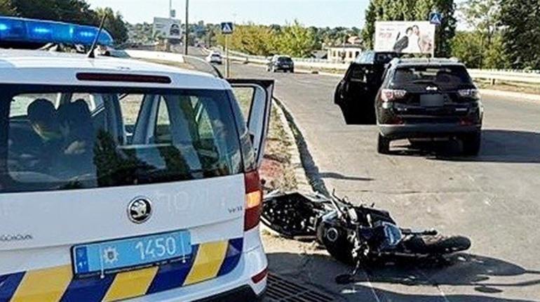 У Первомайську знов аварія: поліціянти шукають свідків. Постраждалі у лікарні
