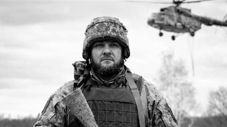 На щиті. Долинська прощається із земляком Віталієм Скороходом