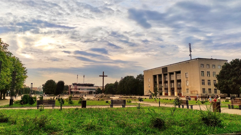Тепер точно перейменують... Червонограду дали півроку на пошуки нової назви міста