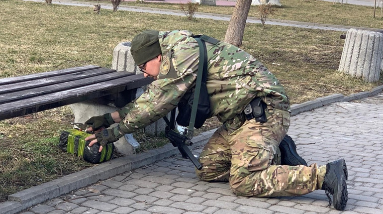 Вибухотехніки попереджають: будьте обережні із підозрілими предметами