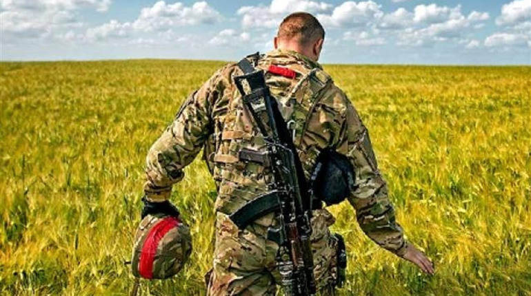 «Нас об'єднує не лише обкладинка паспорта»: що таке захист України для справжніх захисників