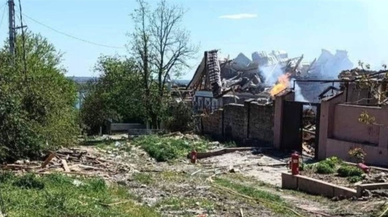 На Херсонщині окупанти атакували соціальну інфраструктуру та житлові квартали