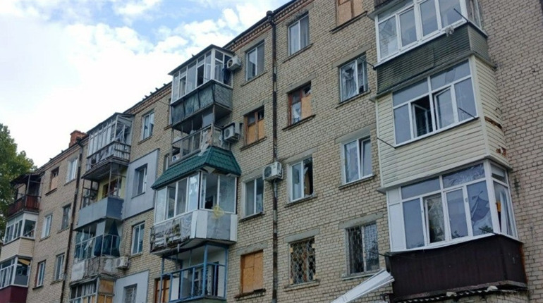 На Херсонщині армія рф завдала ударів по житлових кварталах, критичній та соціальній інфраструктурі