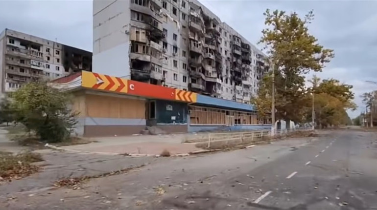 У Херсоні після зупинки ТЕЦ жителям почали роздавати обігрівачі