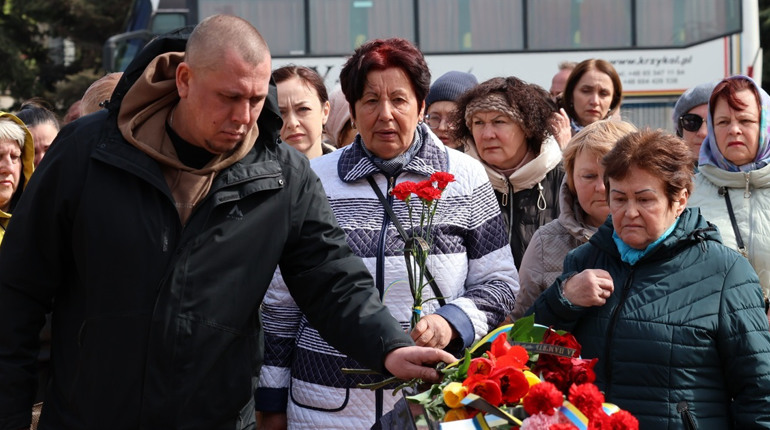 Загинув у свій день народження: громада провела в останню путь захисника Євгена Прокоф’єва