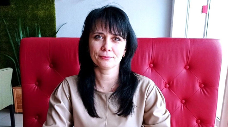Мрію створити інститут у Лозовій: розмова за кавою з директоркою коледжу мистецтв Людмилою Шугаєвою