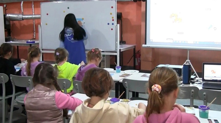 Місце безпеки та розвитку: як у Нікополі працює Простір дружній до дитини