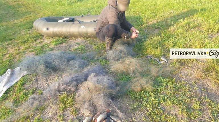 У розпал нересту в Троїцькому на Солоному лимані спіймали рибалку-браконьєра