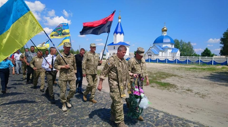 В Хиночах і Малому Жолудську вшанували річницю смерті героїв