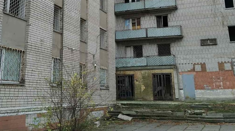 У Жовтих Водах продали будівлю гуртожитку за 1 мільйон 300 тисяч гривень