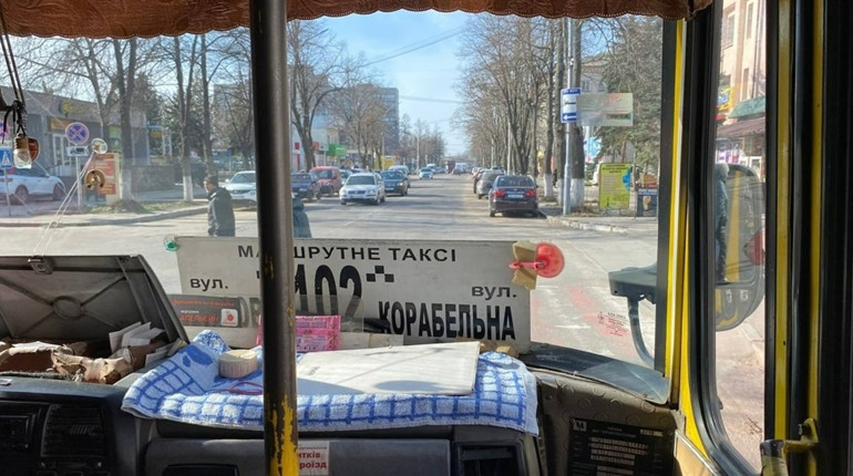 Як у Первомайську курсуватиме транспорт на Великдень та поминальні дні