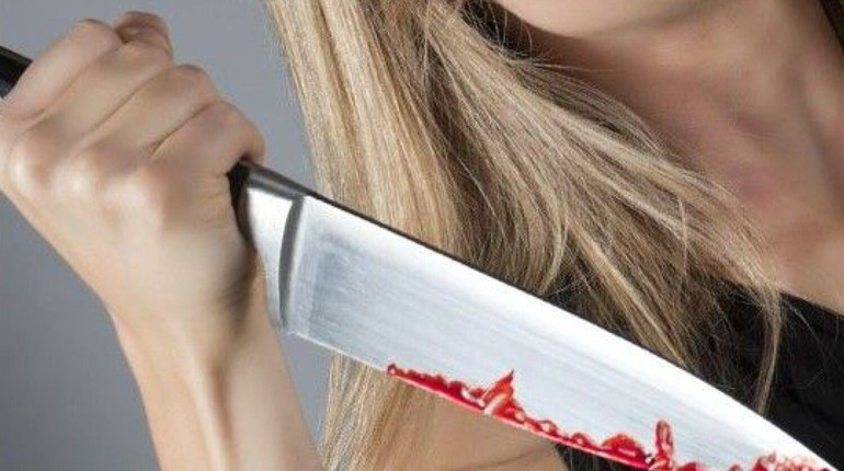 Фастівчанка встромила чоловіку ніж у спину через ревнощі