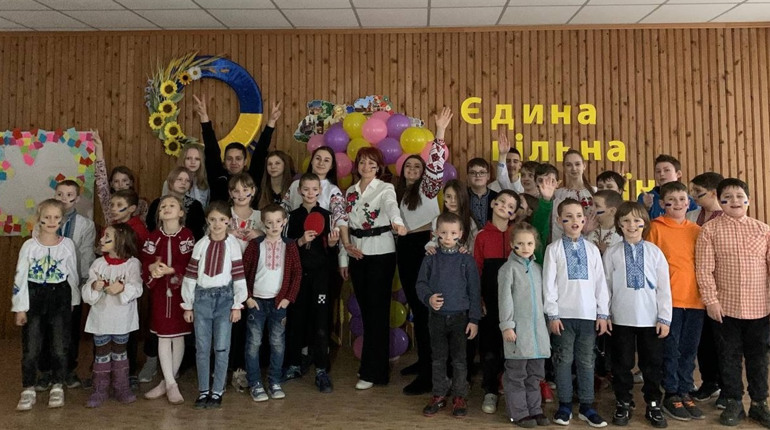 У Будинку дитячої та юнацької творчості відбулось свято "Ми з України"