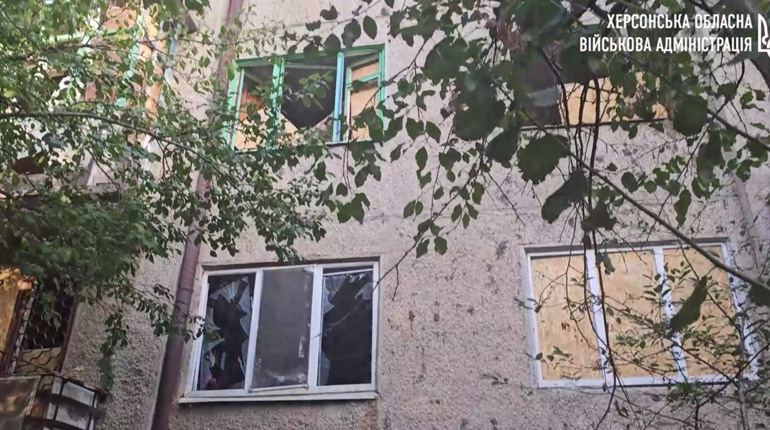 На Херсонщині армія рф атакувала житлові будинки та критичну інфраструктуру
