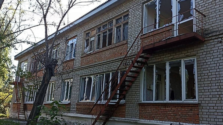 У Новій Каховці обстріляні будинки і дитсадок "Дюймовочка"