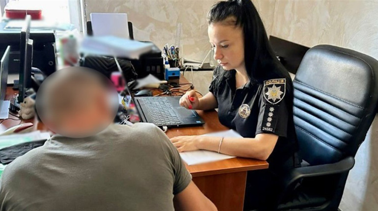 Викрали і побили колегу через кілька сотень доларів: двом одеситам загрожує до десяти років