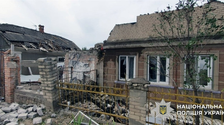 Ворожі обстріли Херсонщини: окупанти завдали ударів з артилерії, РСЗВ, авіації та безпілотників