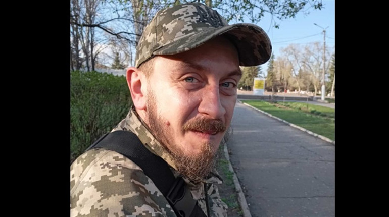 На щиті повертається загиблий Герой Олексій Хоменко