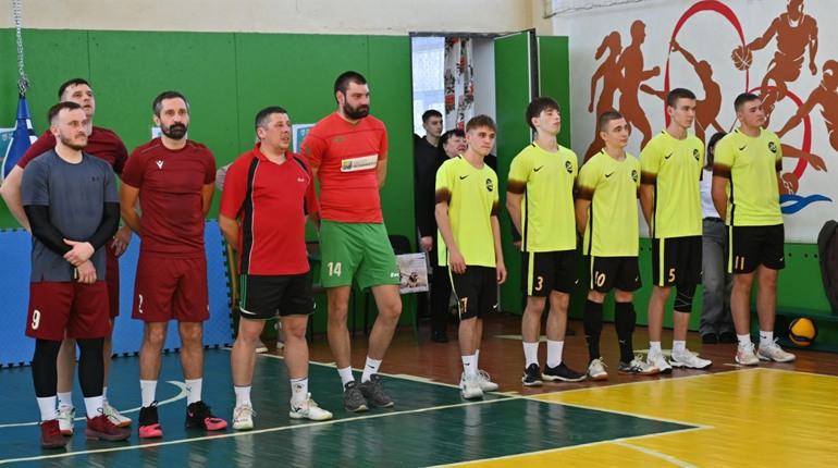 У Золотоніській громаді триває волейбольна боротьба за першість на допомогу ЗСУ