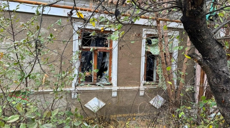 Окупанти атакували Херсонщину з артилерії та безпілотниками: поранена людина, є руйнування