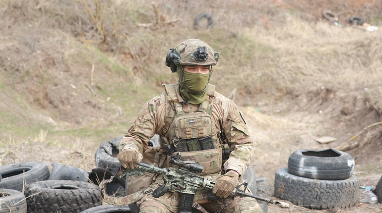 “Я хотів воювати” – Ківі, студент із Нової Зеландії, який став бійцем ЗСУ