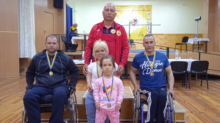 Перемоги клубу «Повір у себе»: сарненські спортсмени змагались в області та столиці