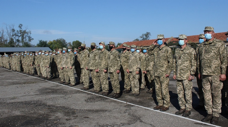 Якщо бажаєте не залишатись осторонь і підтримати армію України особисто