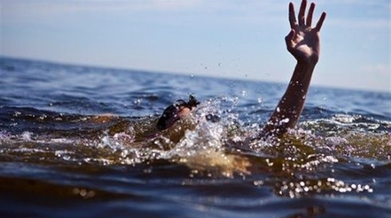 В Яськах в річці Турунчук шукають чоловіка: він пішов купатися і зник