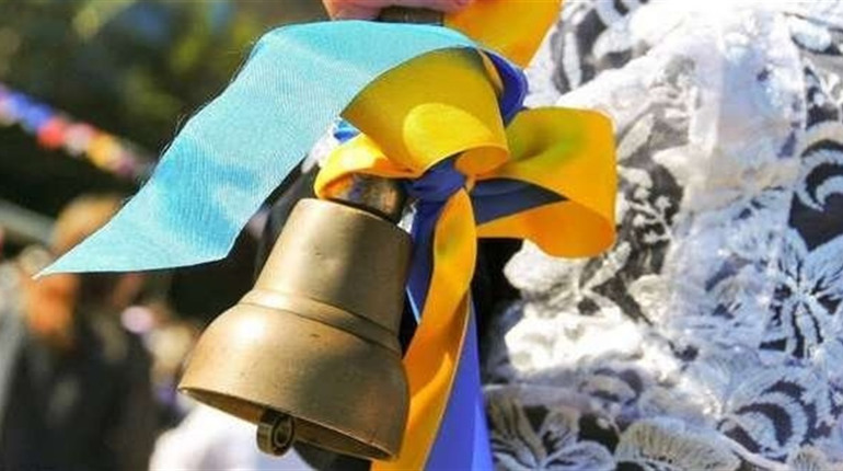 Святкування онлайн: у школах Торецької громади пройшли шкільні лінійки