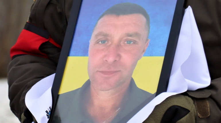 “Жалкують, що загинув таки гарний чоловік”. Відбулося прощання з Сергієм Храмойкіним