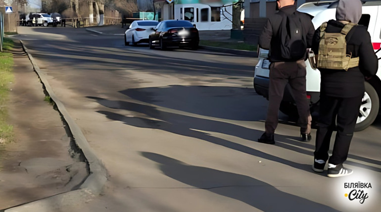 Гайки, цвяхи в саморобній бомбі для військових правоохоронців у Білгороді-Дністровському: що відомо