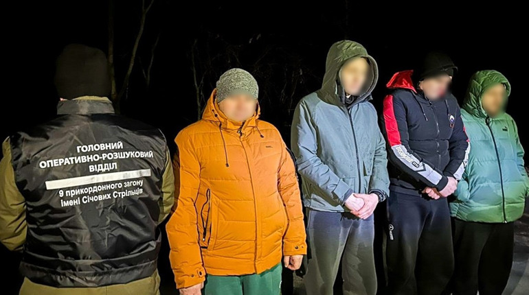 Віз «клієнтів» до кордону: на Сарненщині викрили організатора незаконної схеми з Волині