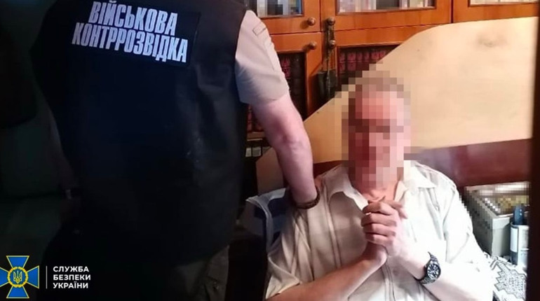 СБУ затримала посадовця Укренерго, який готував нові удари рф по електропідстанціях